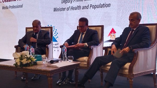 225 مولودا جديدا في مصر كل ساعة