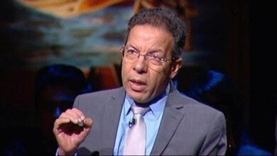 البيطريين غاضبة.. ورئيس اتحاد المهن الطبية يرد: لا استثناءات لأحد