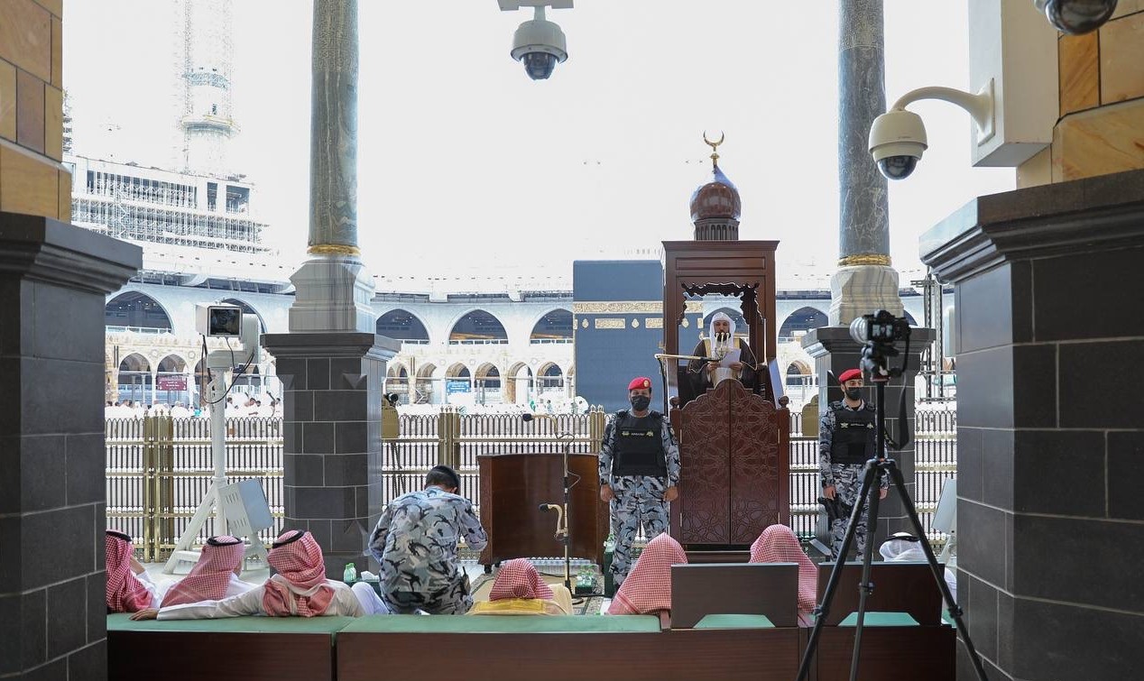 التدبر في حوادث الأيام مطلب شرعي