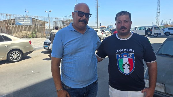 التفاصيل الكاملة لإنقاذ حياة مسن من الغرق بقناة السويس