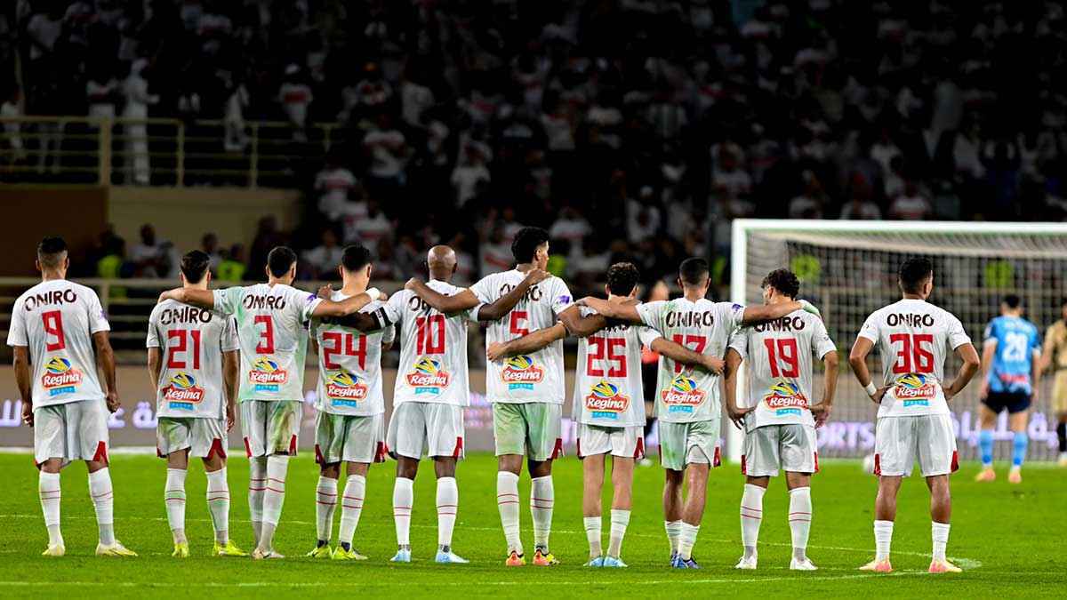 الزمالك في ورطة.. نجم الأهلي يسخر من لاعبي الأبيض