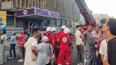 الهلال الأحمر المصري يوجّه فرق الطوارئ إلى حريق سنترال القاهرة