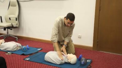بدء تدريب العاملين المدنيين بالداخلية على استخدام أجهزة إزالة الرجفان القلبي