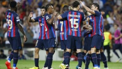 برشلونة في مأزق بسبب كريستنسن وأراوخو.. واللاعبان يرفضان الرحيل