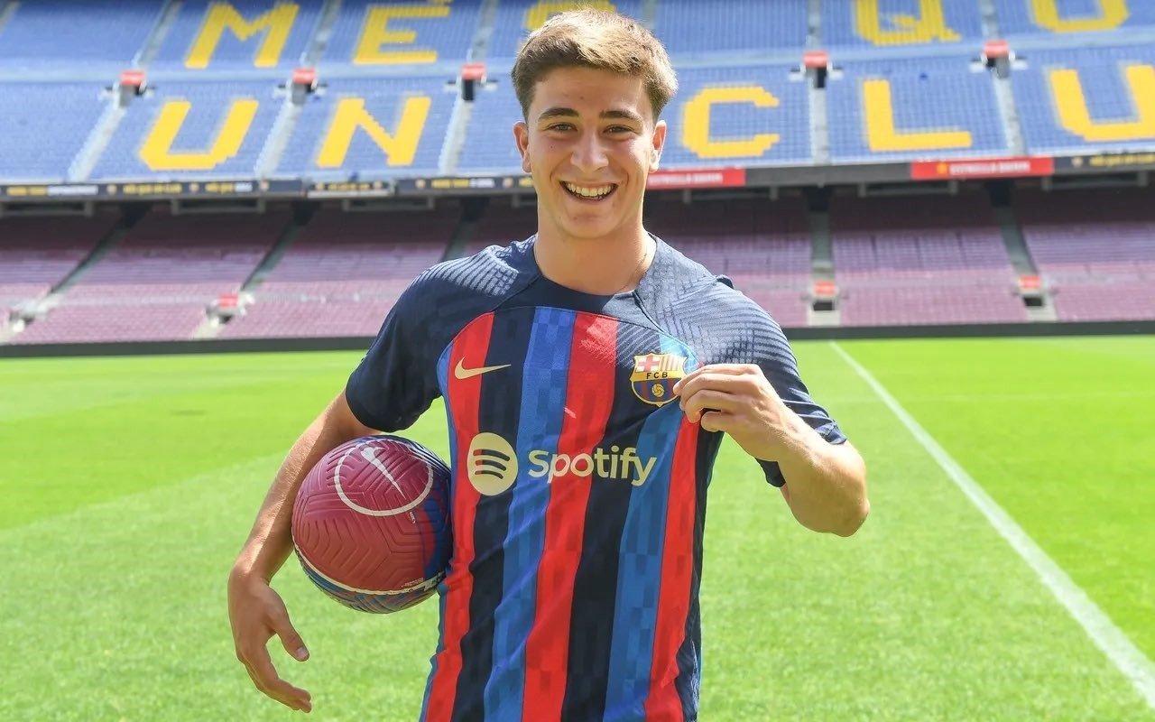 برشلونة يعلن رحيل لاعبه بابلو توري إلى ريال مايوركا