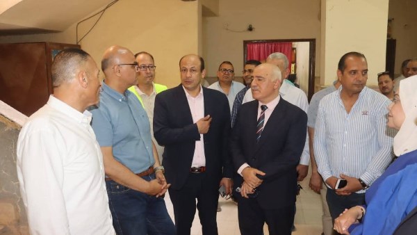 تحويل المبنى الإدارى بالقناطر الخيرية لعيادات تأمين صحي شامل