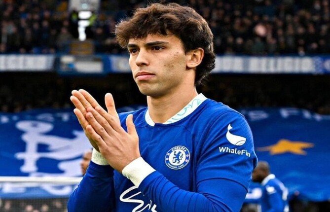 جواو فيليكس يفتح الباب أمام عودته إلى بنفيكا
