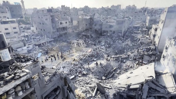 18 شهيدا في قصف الاحتلال الإسرائيلي خيام النازحين في غزة