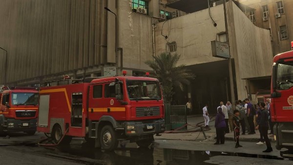 حريق سنترال رمسيس .. الحماية المدنية تنقذ 5 موظفين عالقين في مكاتبهم