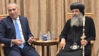رئيس الدير المحرق يستقبل وفد البنك الزراعي المصري