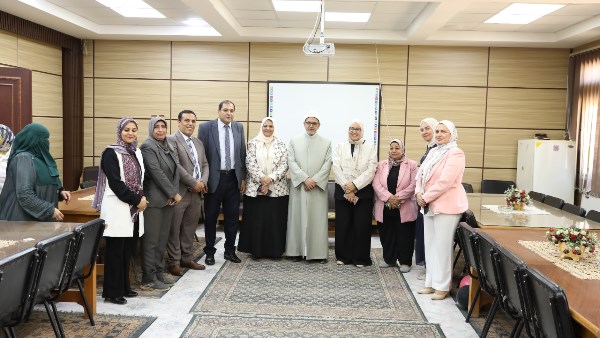 رئيس جامعة الأزهر يفتتح أعمال التطوير والتجديد بكلية الدراسات الإنسانية.. صور