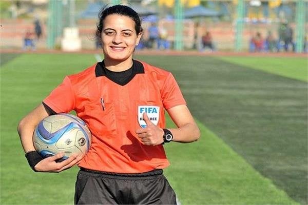 شاهندا المغربي حكماً لمباراة السنغال والكونغو الديمقراطية في كأس أفريقيا للكرة النسائية