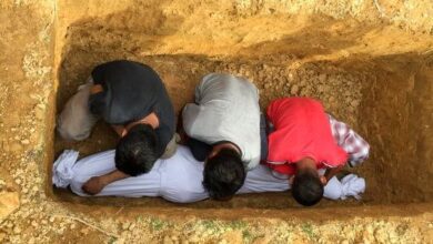 كيفية تلقين الميت بعد الدفن .. اعرف الطريقة الشرعية بالأدلة
