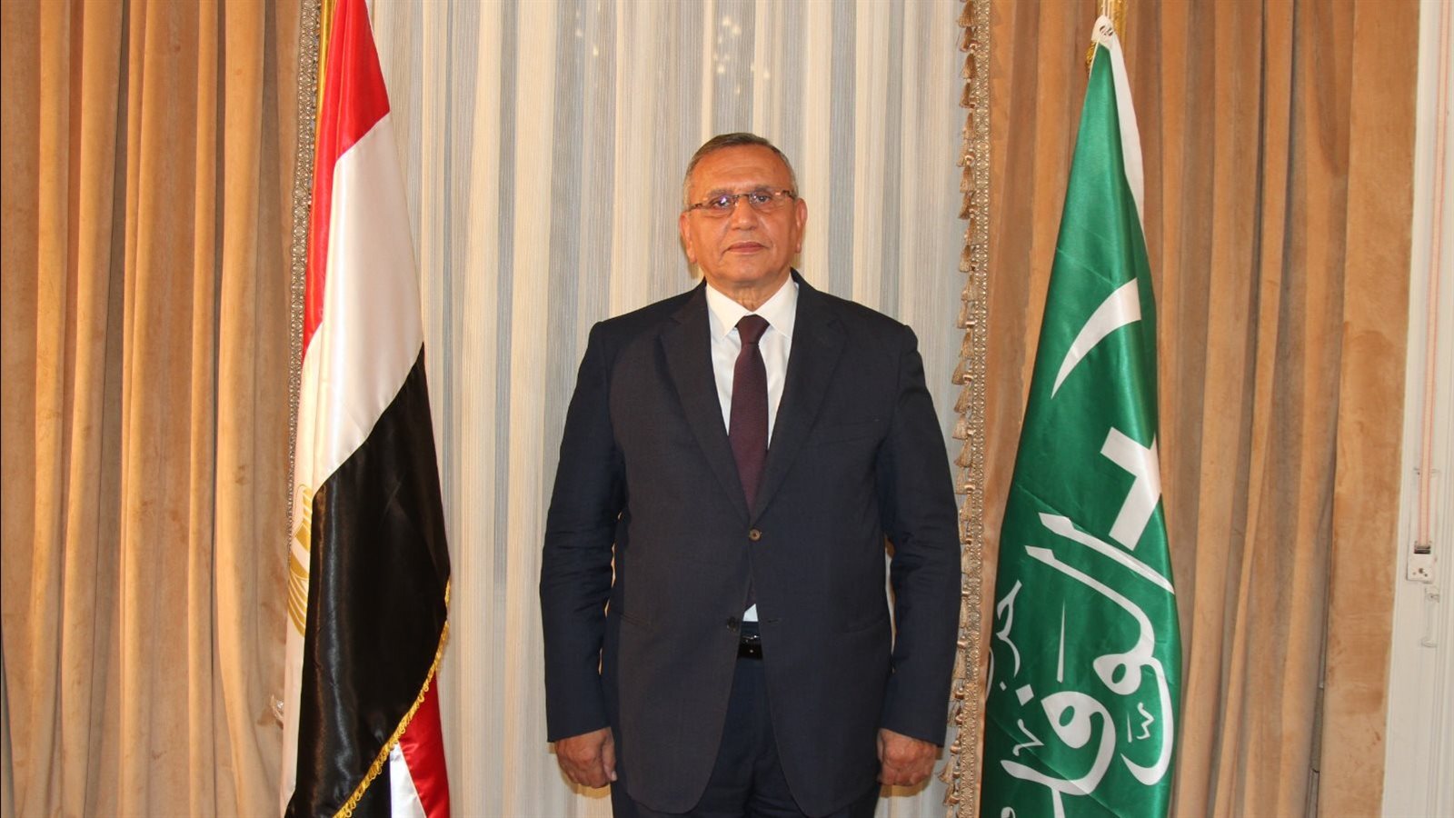 لا نكتفي بالسياسة .. بل نستلهم قيم الوفد من كتاب الله