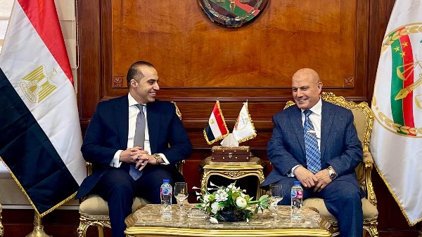 لتقديم التهنئة.. وزير الشئون النيابية يزور رئيس هيئة النيابة الإدارية