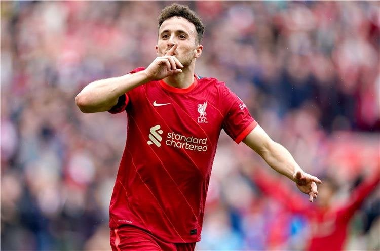 ليفربول يخصص رحلة جوية إلى البرتغال للعزاء في جوتا