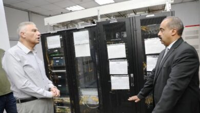 محافظ أسوان يطمئن على منظومة التأمين والإطفاء بالسنترال الرئيسى