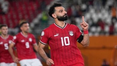 محمد صلاح حافظ على النعمة وأطالب اللاعيبة تاخده مثل